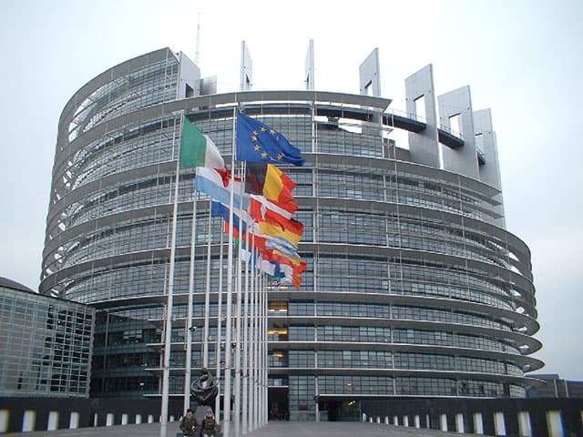 Facciata della Corte dei diritti umani di Strasburgo