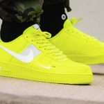 Nike Air Force 1'07 LV8 Utility Volt coolcuore