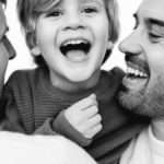 uomini appartenenti alla comunità LGBT con figlio