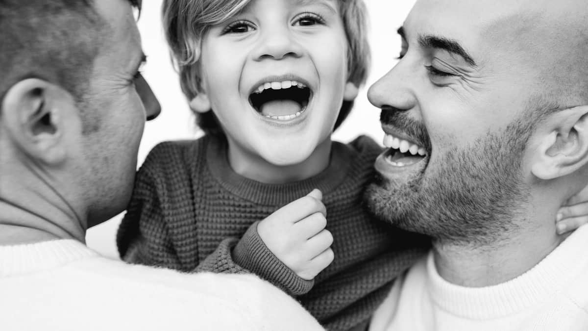 uomini appartenenti alla comunità LGBT con figlio